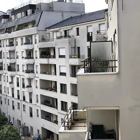 Апартаменты Studio Aux Portes De Paris *