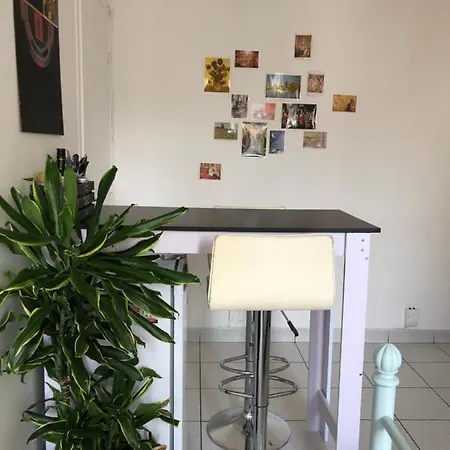 Studio Aux Portes De Paris Апартаменты